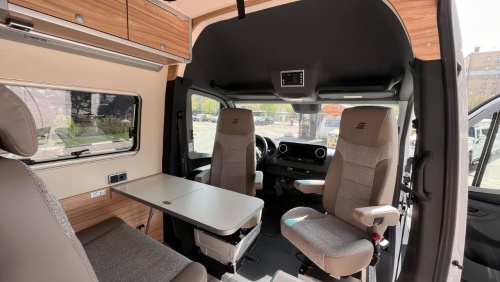 фото Hymer Grand Canyon S Crossover